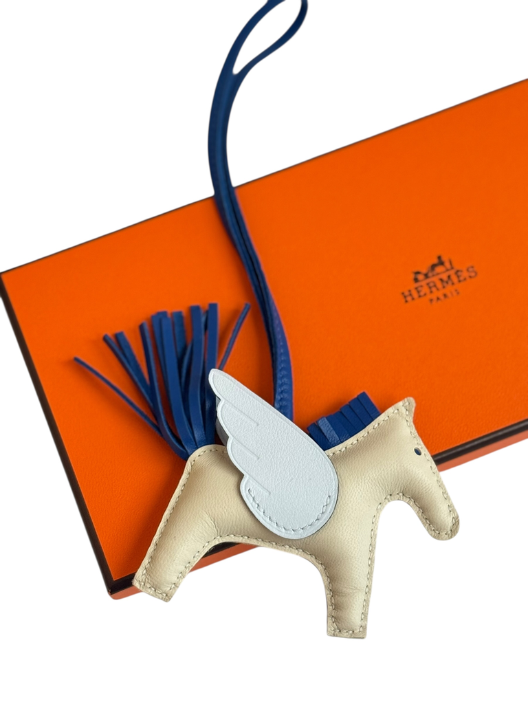 Unused Hermes Pegase rodeo PM(Craie/Blue France/Blue Brume)